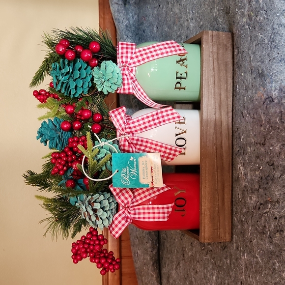 The Pioneer Woman Holiday Bnwt Pioneer Woman Holiday 3 Jar